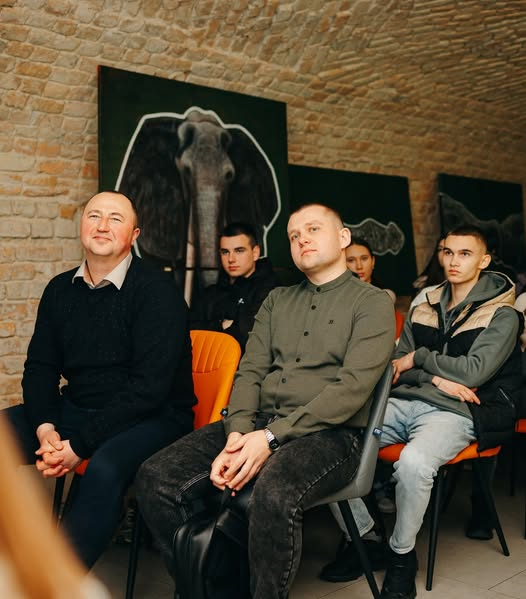 Ідентичність через історію: історії сильних з Pro Women UA