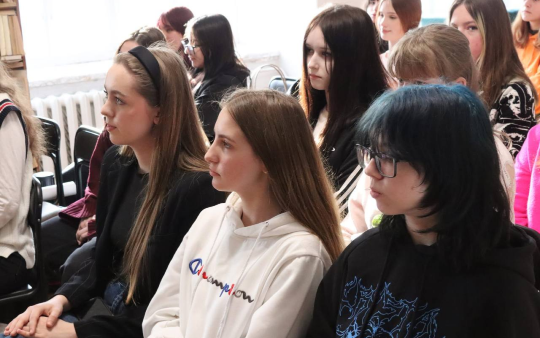«Поезія – це завжди неповторність…» – ці слова Ліни Костенко стали натхненням для незабутньої поетичної години, присвяченої 95-річчю видатної письменниці, яке відзначаємо 19 березня.